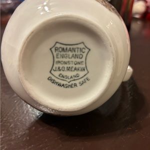 Romantic England Ironstone J&G Meakin creamer